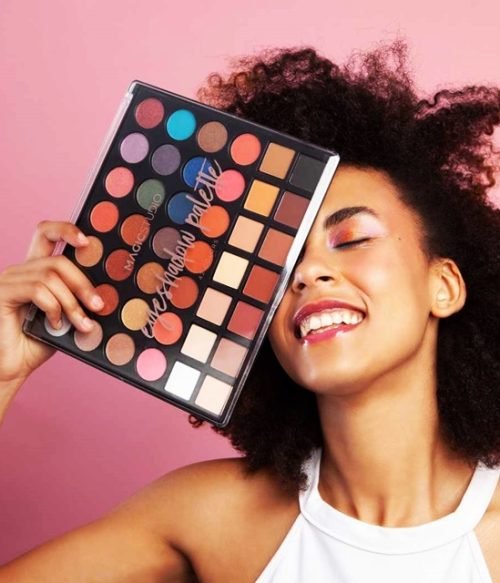 Magic Studio Colorful Eyeshadow Palette