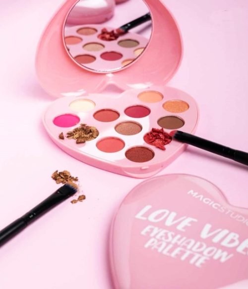 Love Vibes Eyeshadow Palette Magic studio