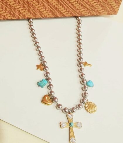 Κολιέ Σταυρός Με Charms