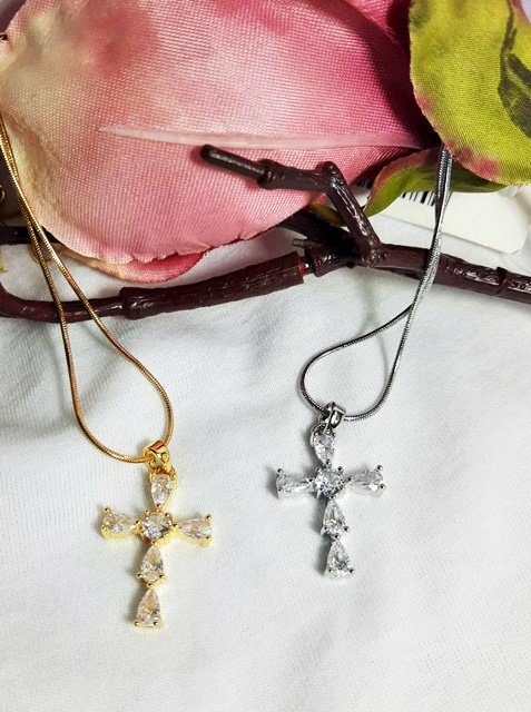 Κολιέ Σταυρός