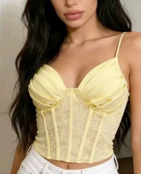 Μπλούζα Με Δαντέλα